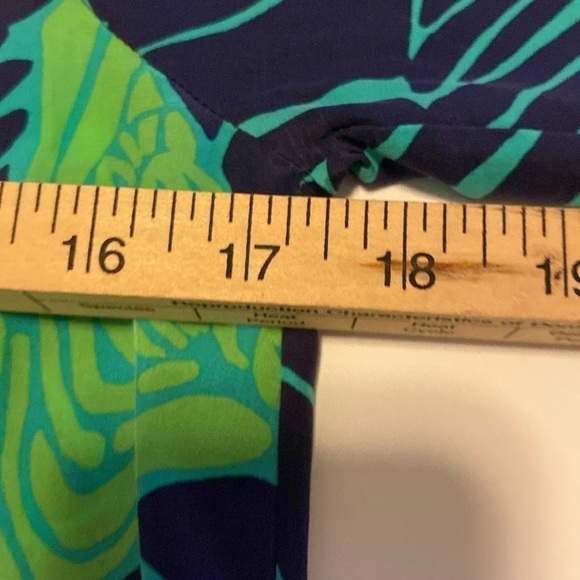 Lilly Pulitzer under the palms Elsa blouse size xs - Picture 4 of 8